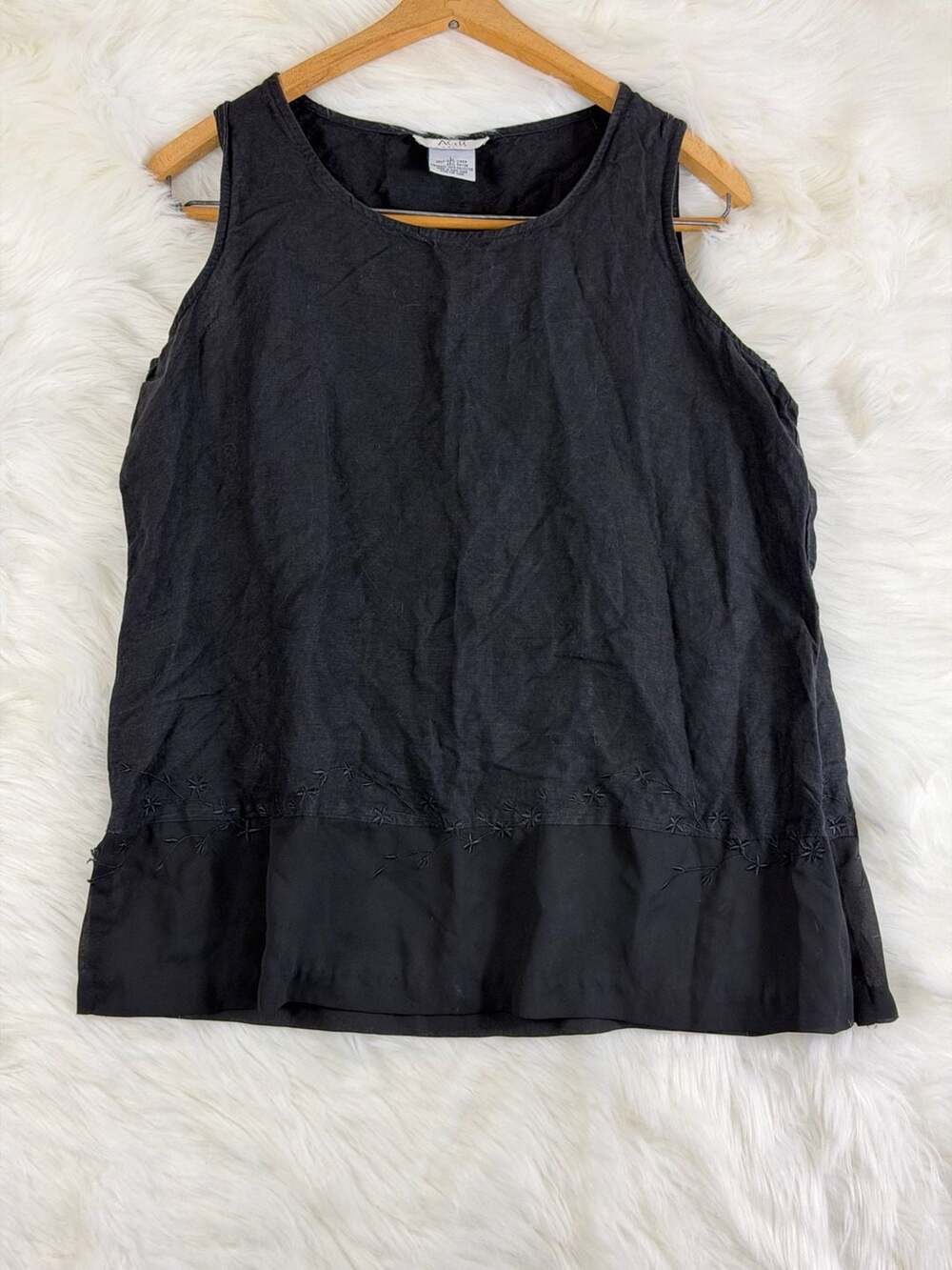 Vintage AGB Sleeveless Tank Top Size L Black Linen Rayon Embroidered Hem